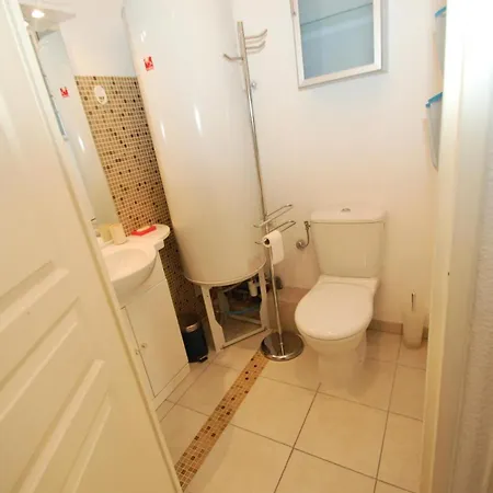 Royal Plaza - Giotto - Grand Et Joli 3p Plein Centre Avec Terrasse Et Parking Prive Mae-9084 Appartement *