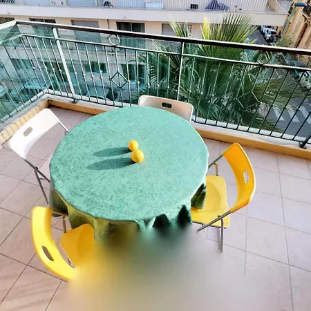 Royal Plaza - Giotto - Grand Et Joli 3p Plein Centre Avec Terrasse Et Parking Prive Mae-9084 芒通